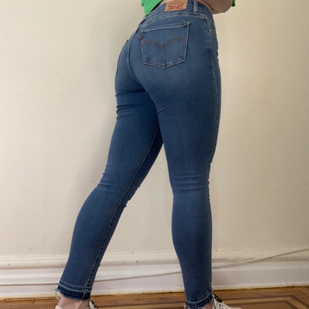 Levi’s 711 Skinny jeans in size 27 - Picture 2 of 3